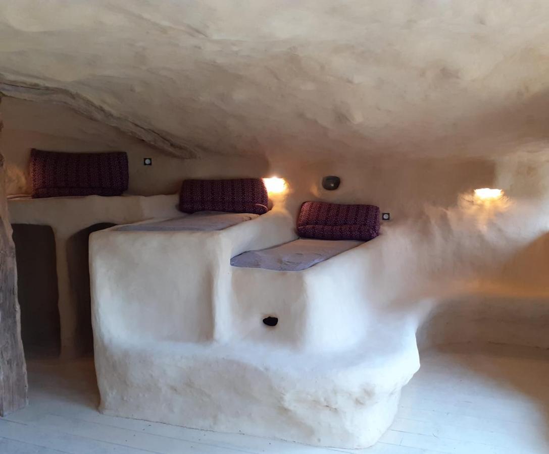 Maison Terre Les Cabanes De Fallot - Sauna Bain-Froid Piscine Naturelle L'isle-Bouzon Екстериор снимка