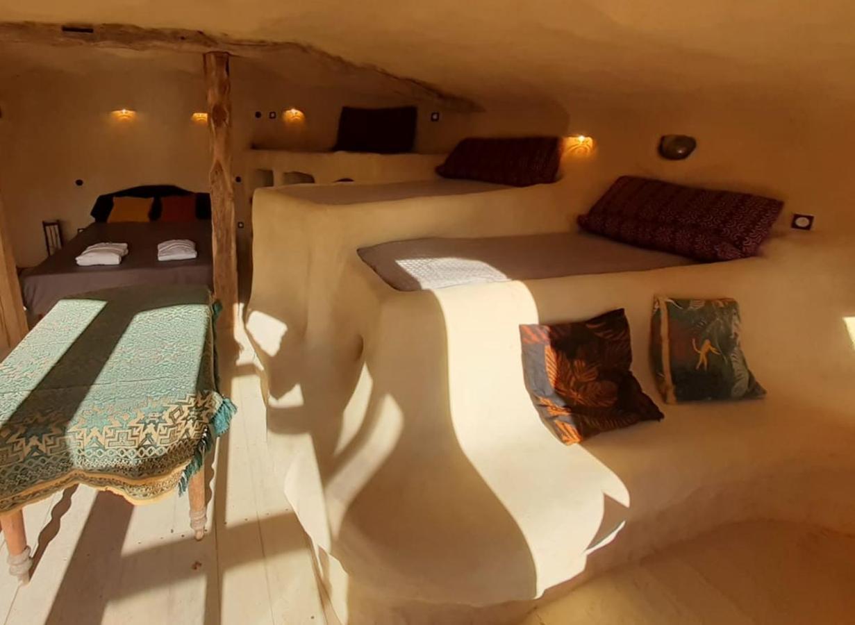 Maison Terre Les Cabanes De Fallot - Sauna Bain-Froid Piscine Naturelle L'isle-Bouzon Екстериор снимка