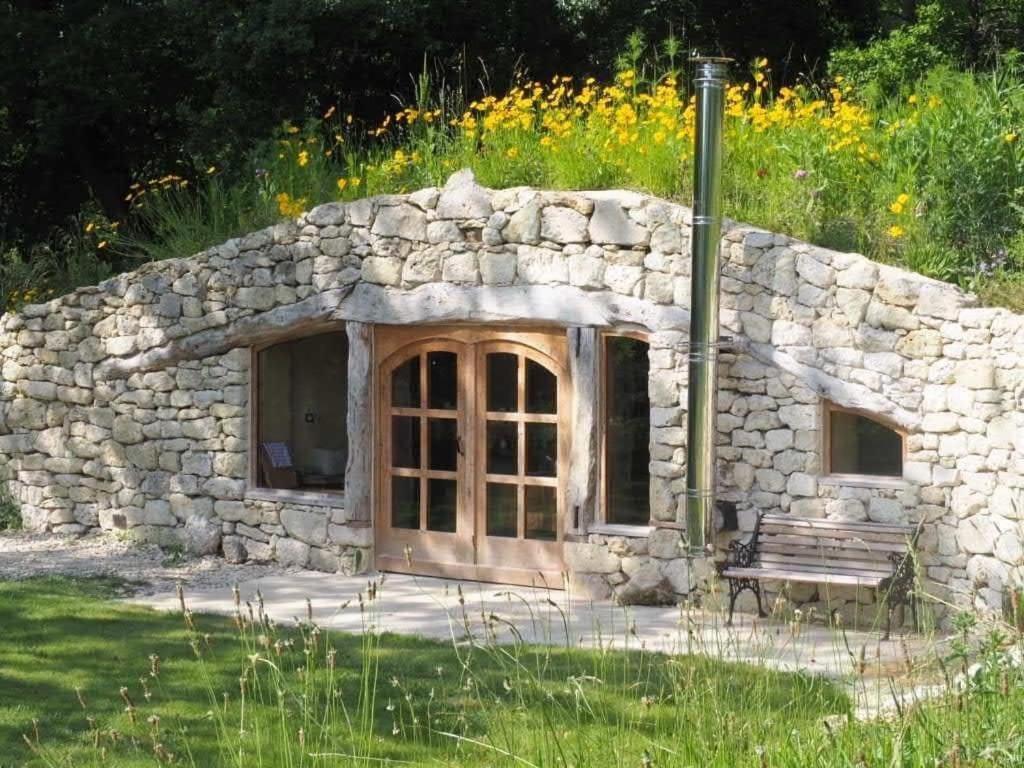 Maison Terre Les Cabanes De Fallot - Sauna Bain-Froid Piscine Naturelle L'isle-Bouzon Екстериор снимка